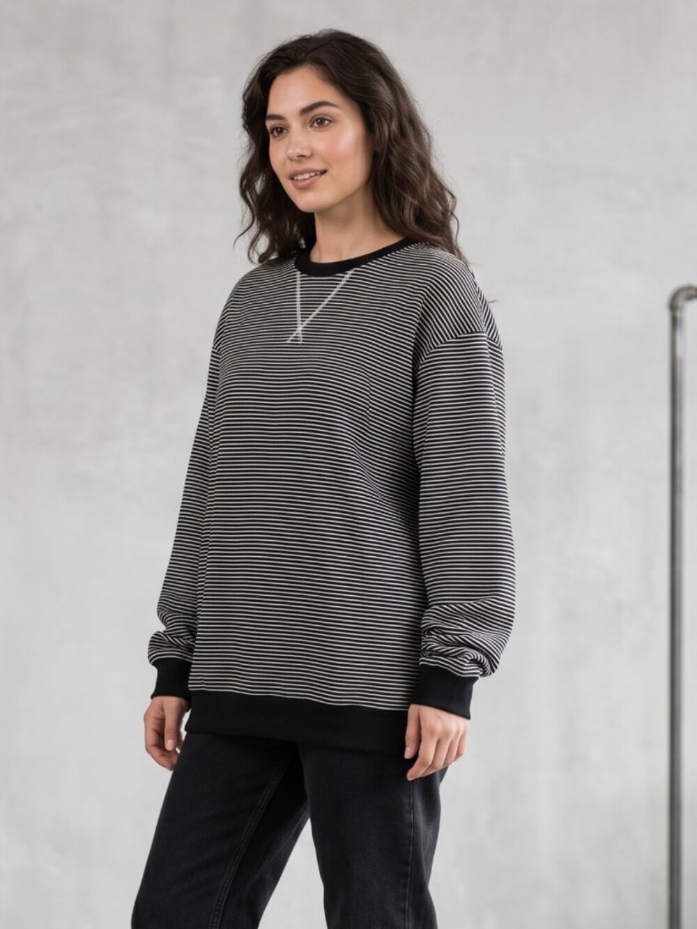 NWOT | Black and White Striped Ribbed Knit Long Sleeve Crewneck Top | Small